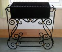 Кованый мангал в подарок